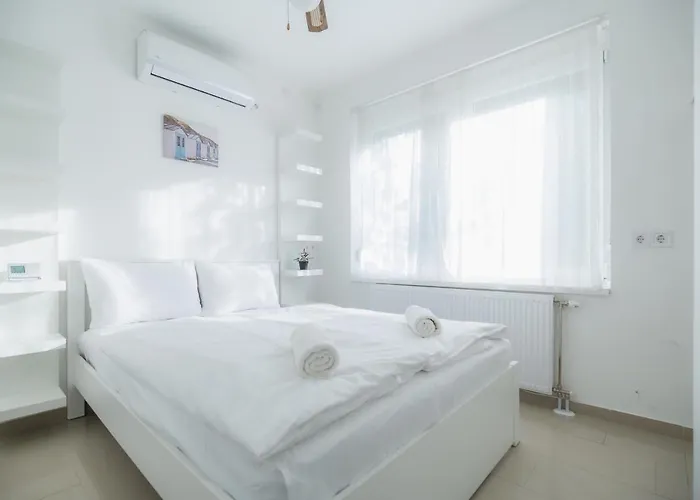 Galerius Pihenohaz By Bltn * Siófok